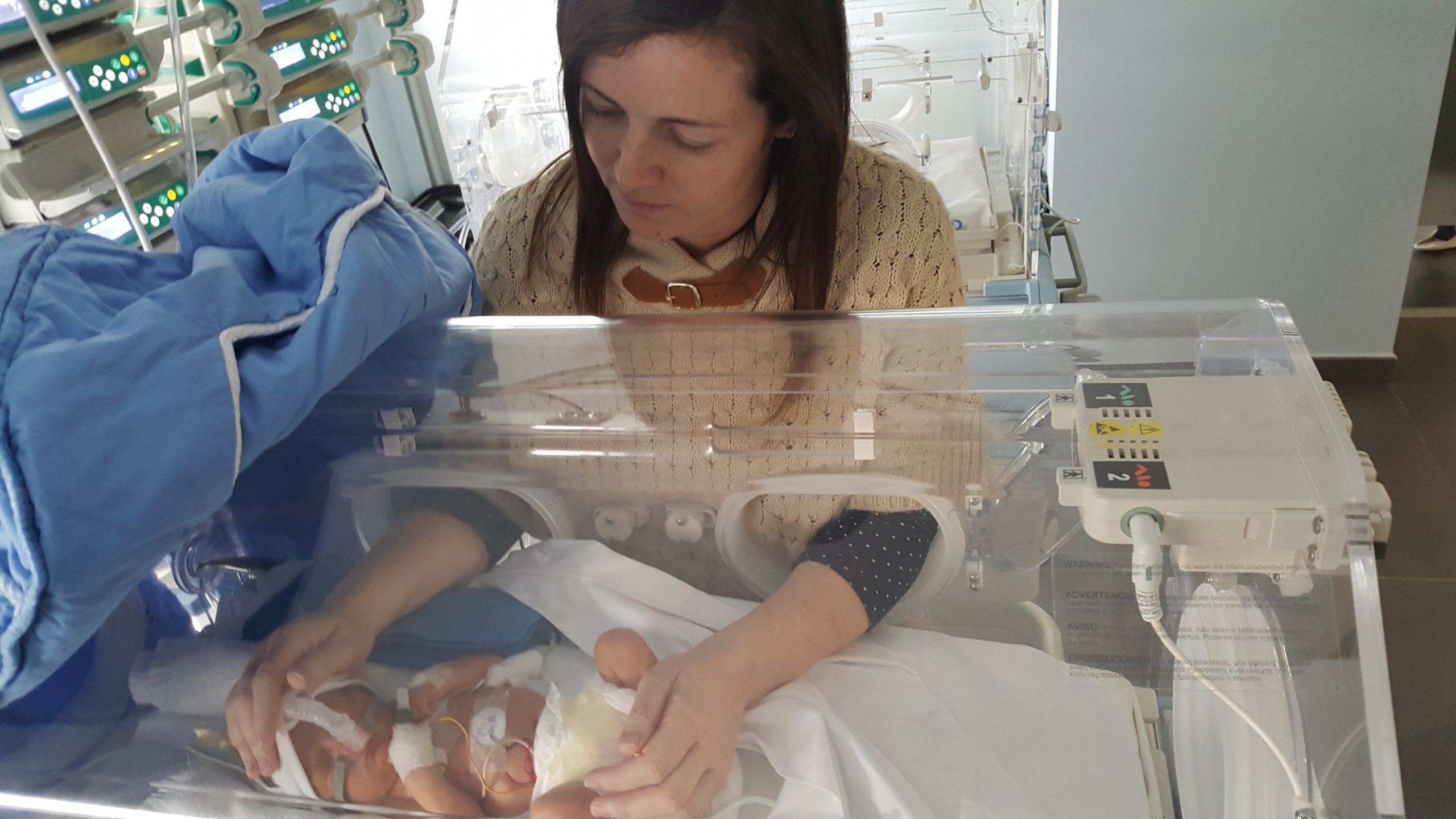 cuidados uci neonatal